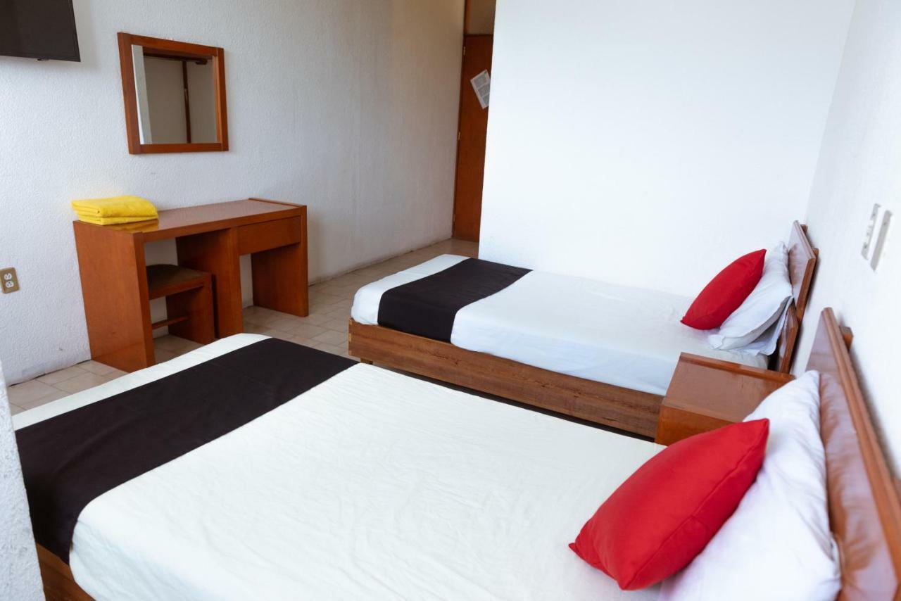 Oyo Hotel Italia Aguascalientes Buitenkant foto