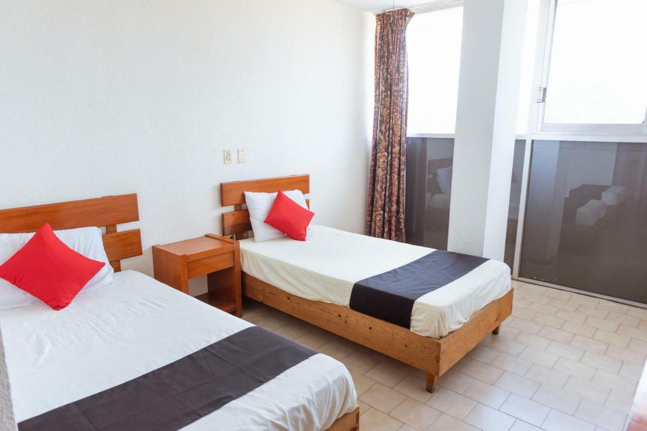 Oyo Hotel Italia Aguascalientes Buitenkant foto