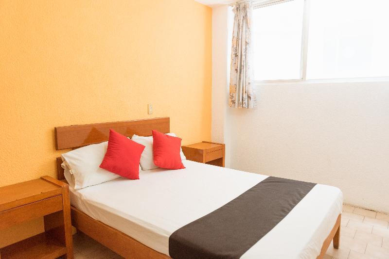 Oyo Hotel Italia Aguascalientes Buitenkant foto